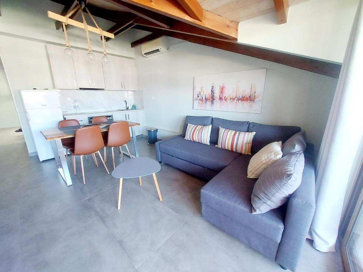 Elina'S Luxury Apartments Preveza Ngoại thất bức ảnh
